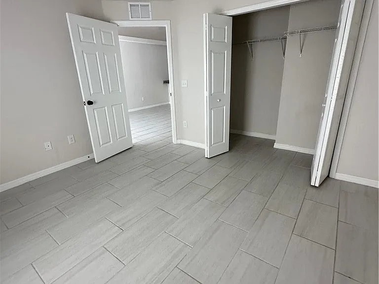 1027 Andalusia Blvd — Photo 7