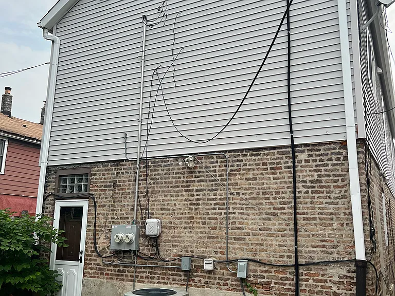 1920 S Sangamon St #1 — Photo 2