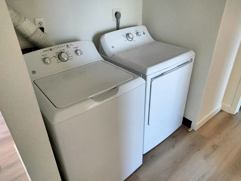 143 S Zang Way #D — Photo 6