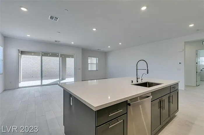 37 Charlotte Ridge Pl — Photo 18