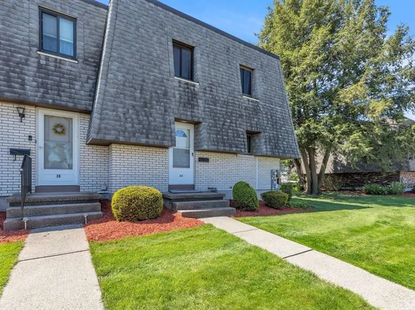 34 Beekman Dr #34, Agawam, MA 01001