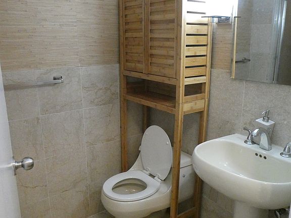 5th image of 44 W 106th St APT 4