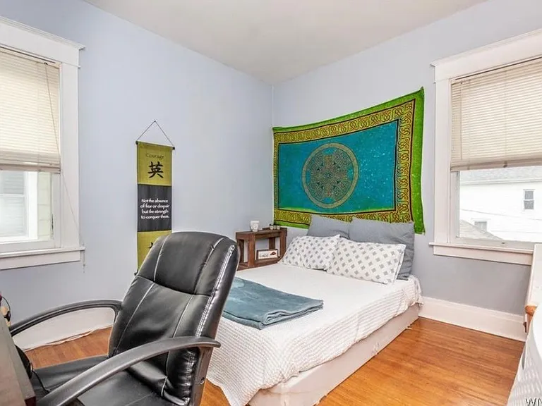 258 N Park Ave #2 — Photo 10
