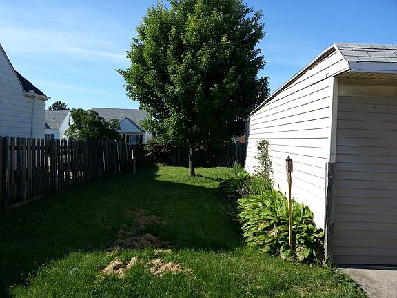 2nd image of 3910 Theota Ave