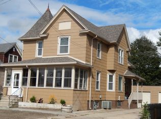 1930 55th St, Kenosha, WI 53140