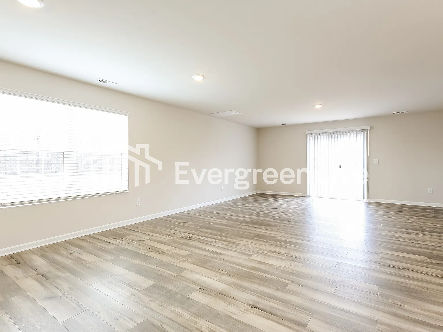 5 bed, 3.0 bath, 2578 sqft, $2,170 — Photo 4