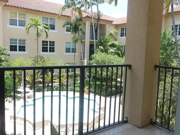 1803 N Flagler Dr #212 — Photo 16