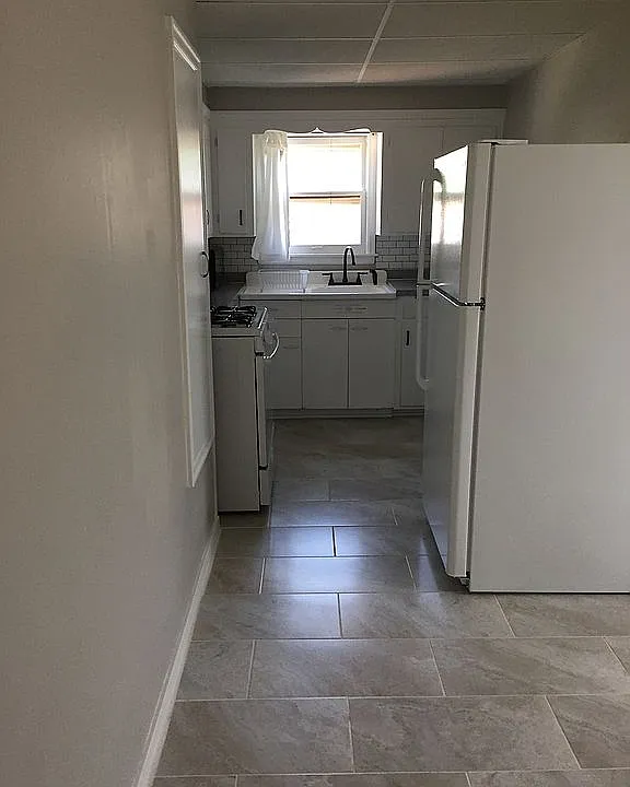 3rd floor kitchen