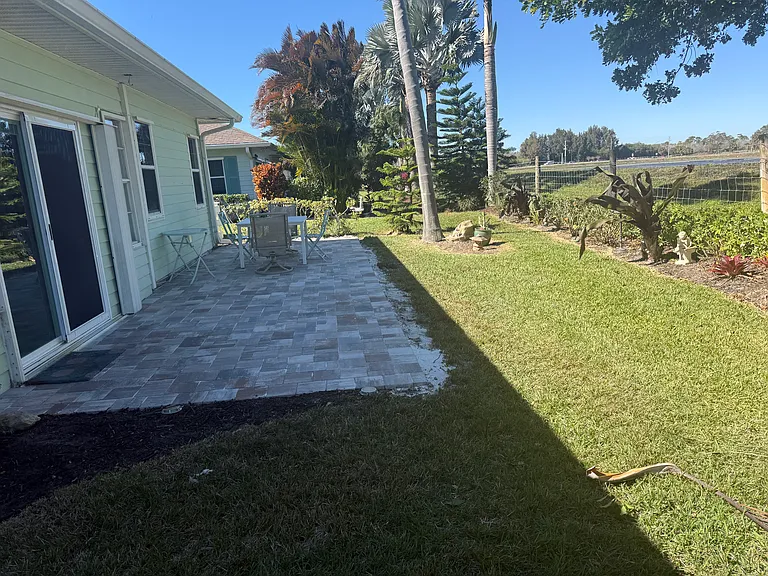 320 Garden Grove Pkwy — Photo 25