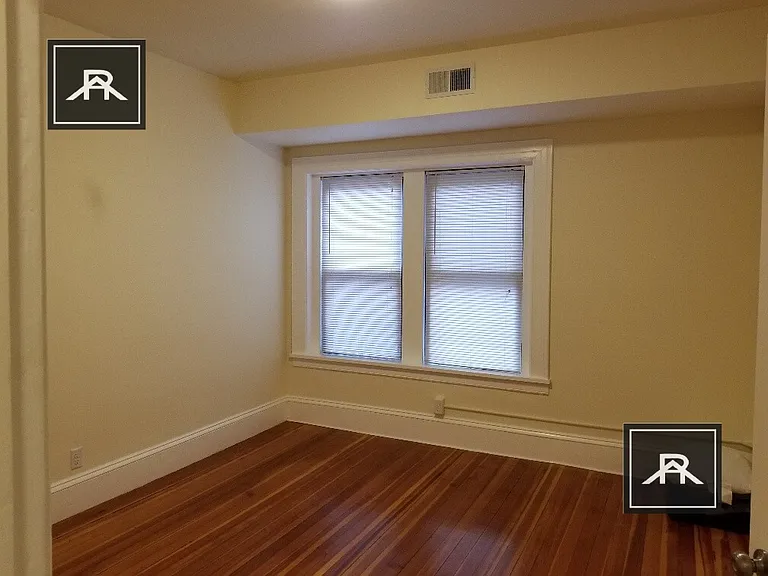 1461 Beacon St #3 — Photo 11