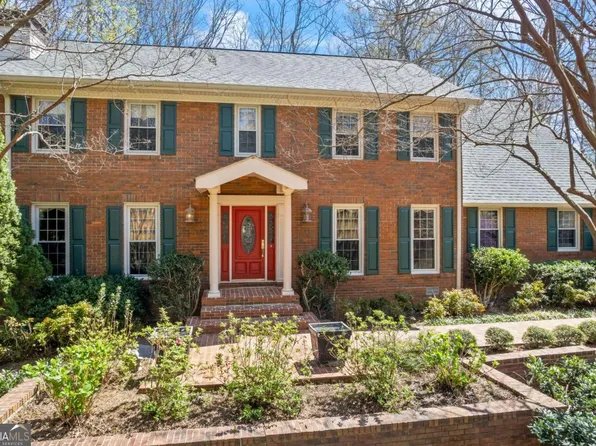 674 Tommy Aaron Dr, Gainesville, GA 30506