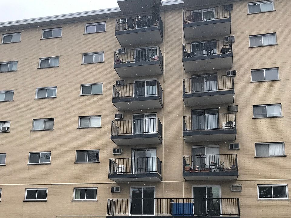 1st image of 315 Des Plaines Ave APT 207