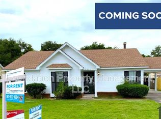 4303 Rosswood Dr, Memphis, TN 38128