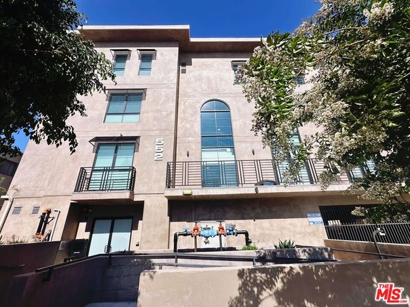 552 N Hobart Blvd