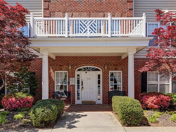 2nd image of 522 College Rd APT 303