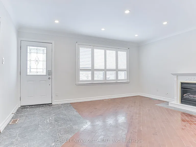 3 Erlesmere Ave — Photo 2