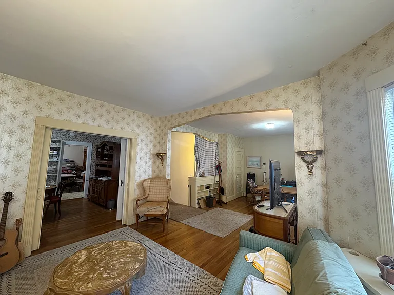 98 Westbourne Ter #2 — Photo 11