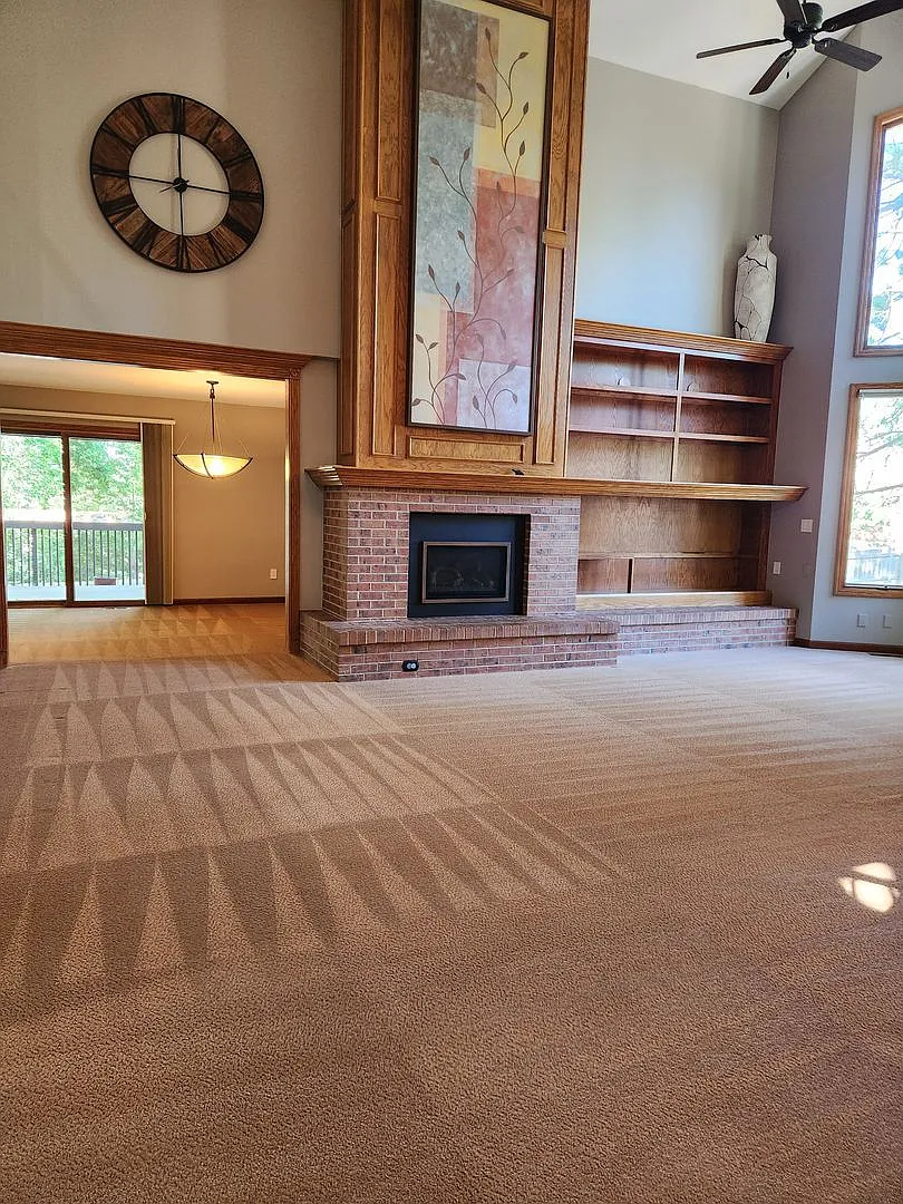 Beautiful Yale Heights unit in quiet secluded community! — Photo 3