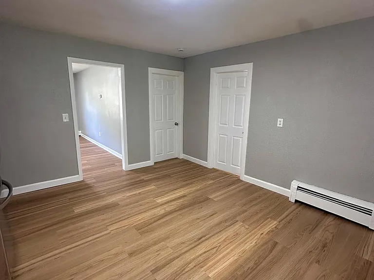429 Mechanic St #B — Photo 5