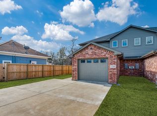 2212 N Hickory St, Sherman, TX 75092