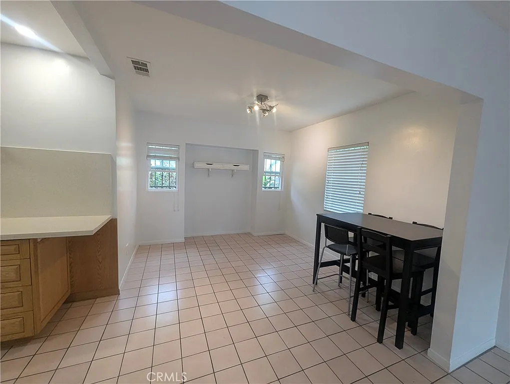 1 bed, 660 sqft, $2,300 — Photo 4