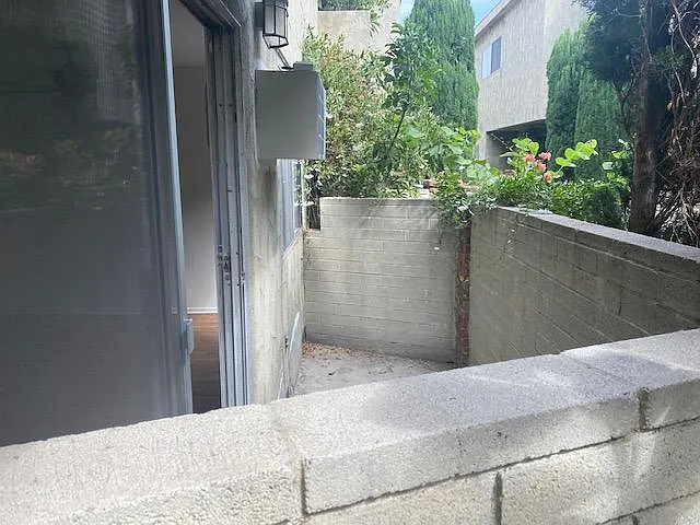 12621 Mitchell Ave #2 — Photo 5