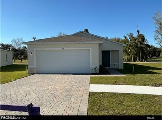 858 Friendship Cir, Labelle, FL 33935