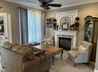 85 Arrowgate Dr, Randolph, NJ 07869