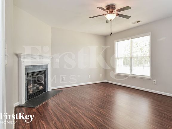 4th image of 6015 Trailshead Dr