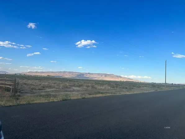 605 Yellow Brick Rd, Battle Mountain, NV 89820