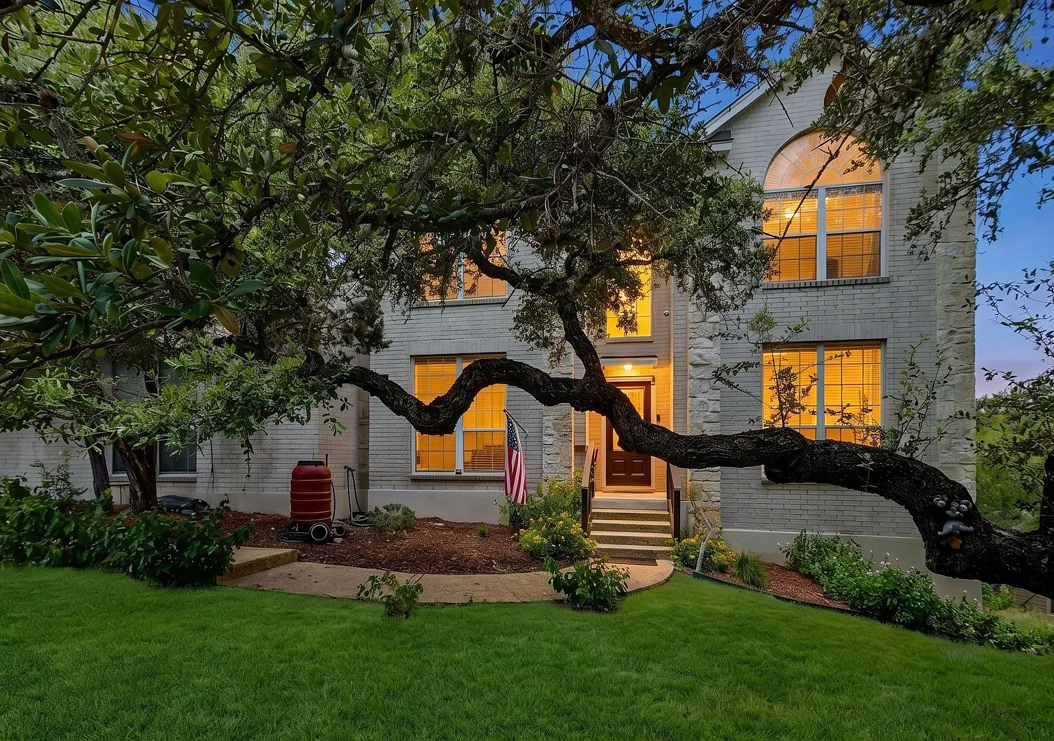 Beautifully Updated 4BR/3BA | Downstairs Bedroom | Spacious Backyard & Deck — Photo 1