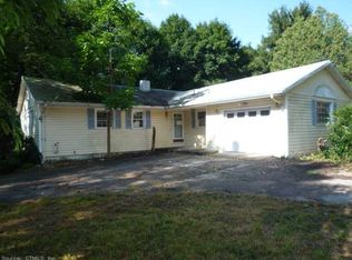 1 Whalehead Dr, Gales Ferry, CT 06335