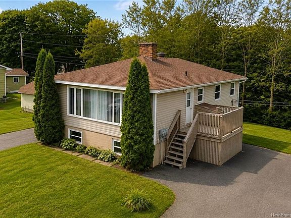 2nd image of 1075 Daniel Dr