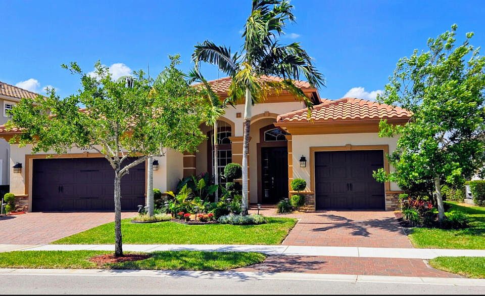 1st image of 10311 Peninsula Place