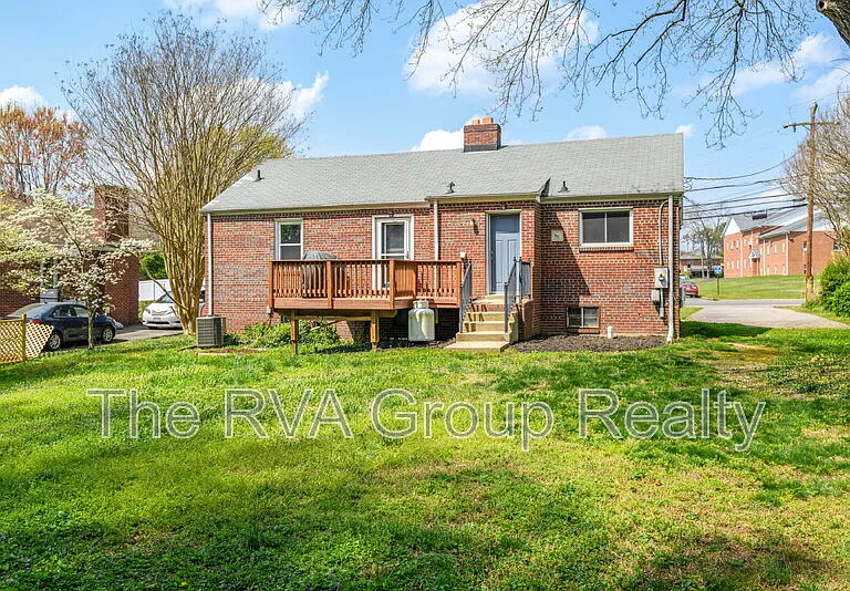 2201 Lydell Dr — Photo 43