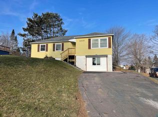 2015 Gearhart St, Duluth, MN 55811