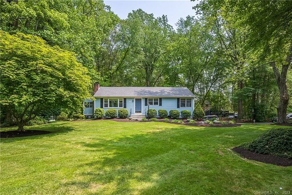 3 bed, 2.0 bath, 1196 sqft, $3,500 — Photo 1