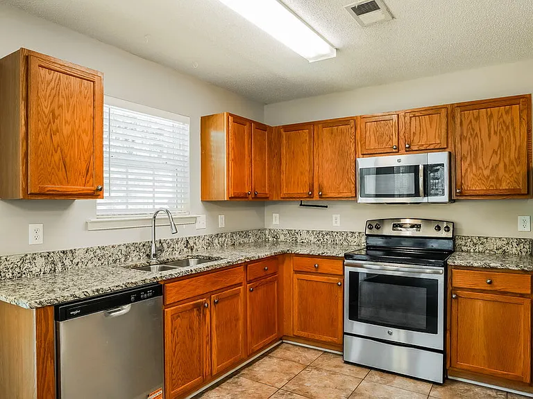 3308 Asgar Ct — Photo 7