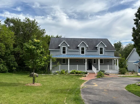 (undisclosed Address), Warrenville, IL 60555