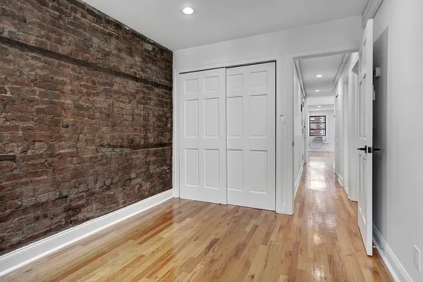 Rented by Creed Realty Group | media 6