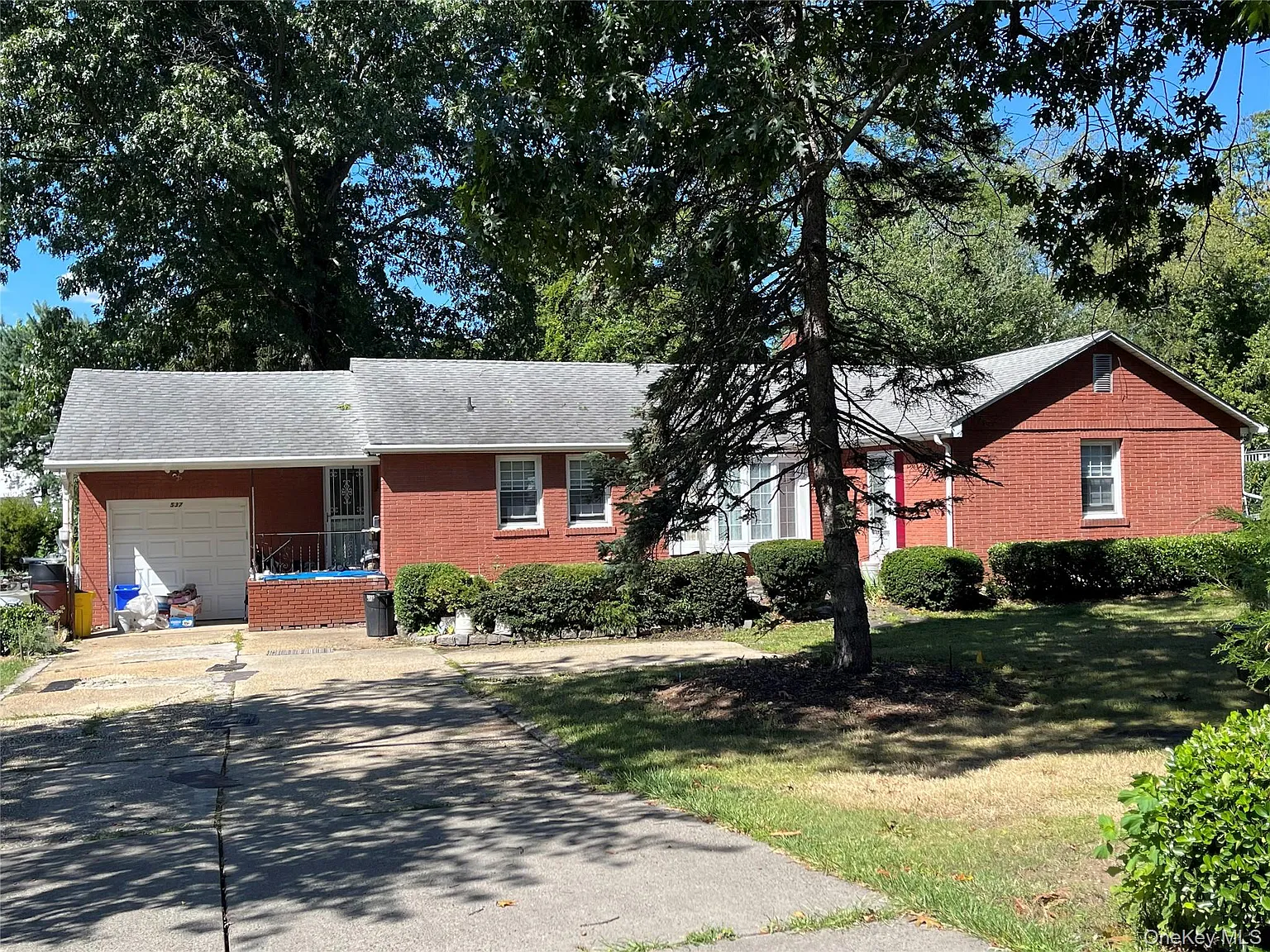 537 Ryders Ln East Bruns photo 1