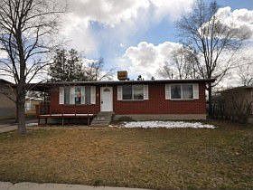 1st image of 1150 E Sego Lily Dr