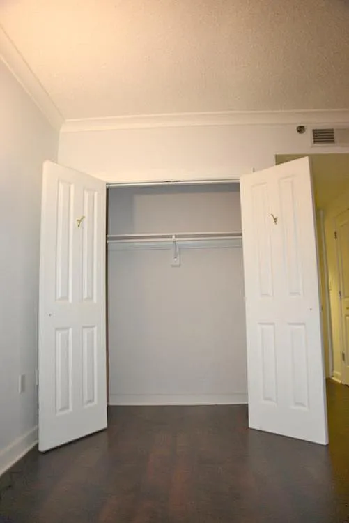 Building Photo - 777 7th St NW #1015