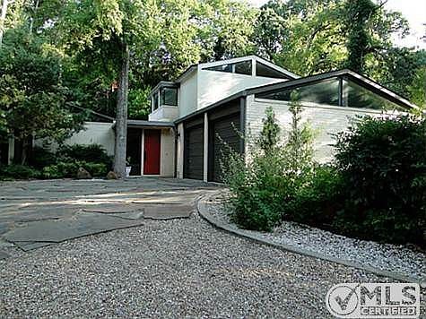 1st image of 450 W Greenbriar Ln