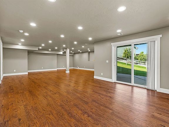 4th image of 2626 Muirfield Ct