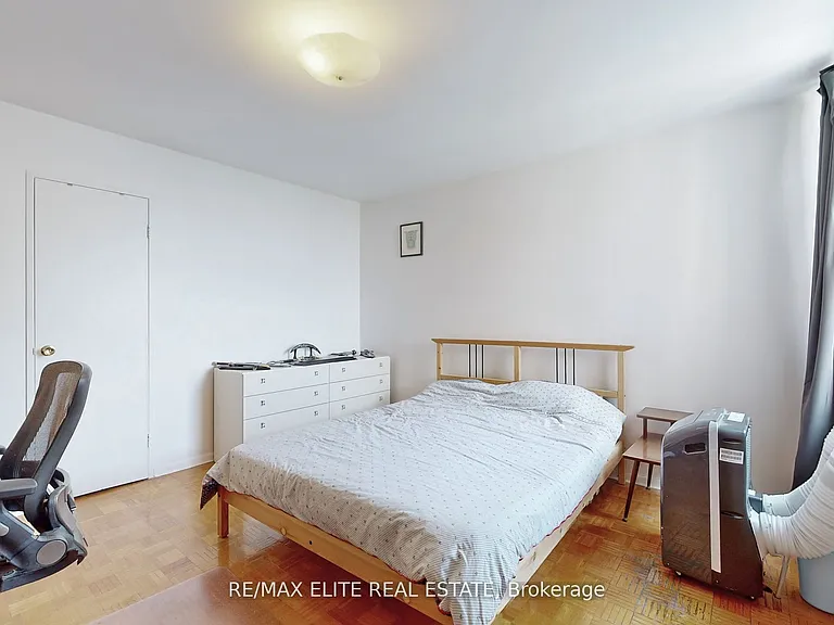 360 Ridelle Ave #1407 — Photo 10