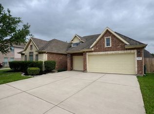 8614 Briar Oaks Ln, Cove, TX 77523
