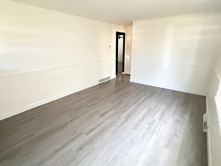 4439 Harrison Ave NW — Photo 4