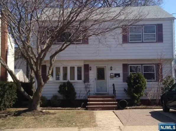 11 N Demarest Ave, Bergenfield, NJ 07621