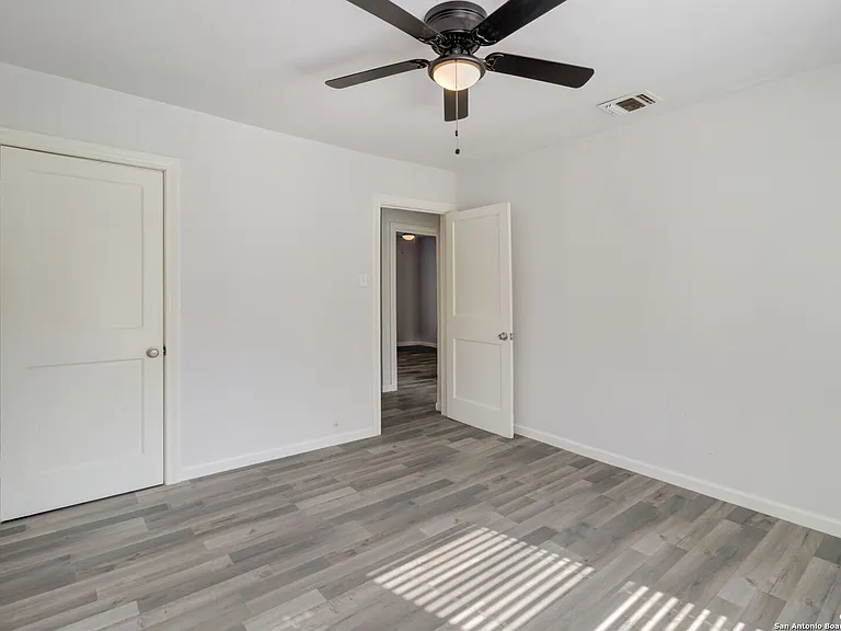 1622 Gorman St — Photo 15
